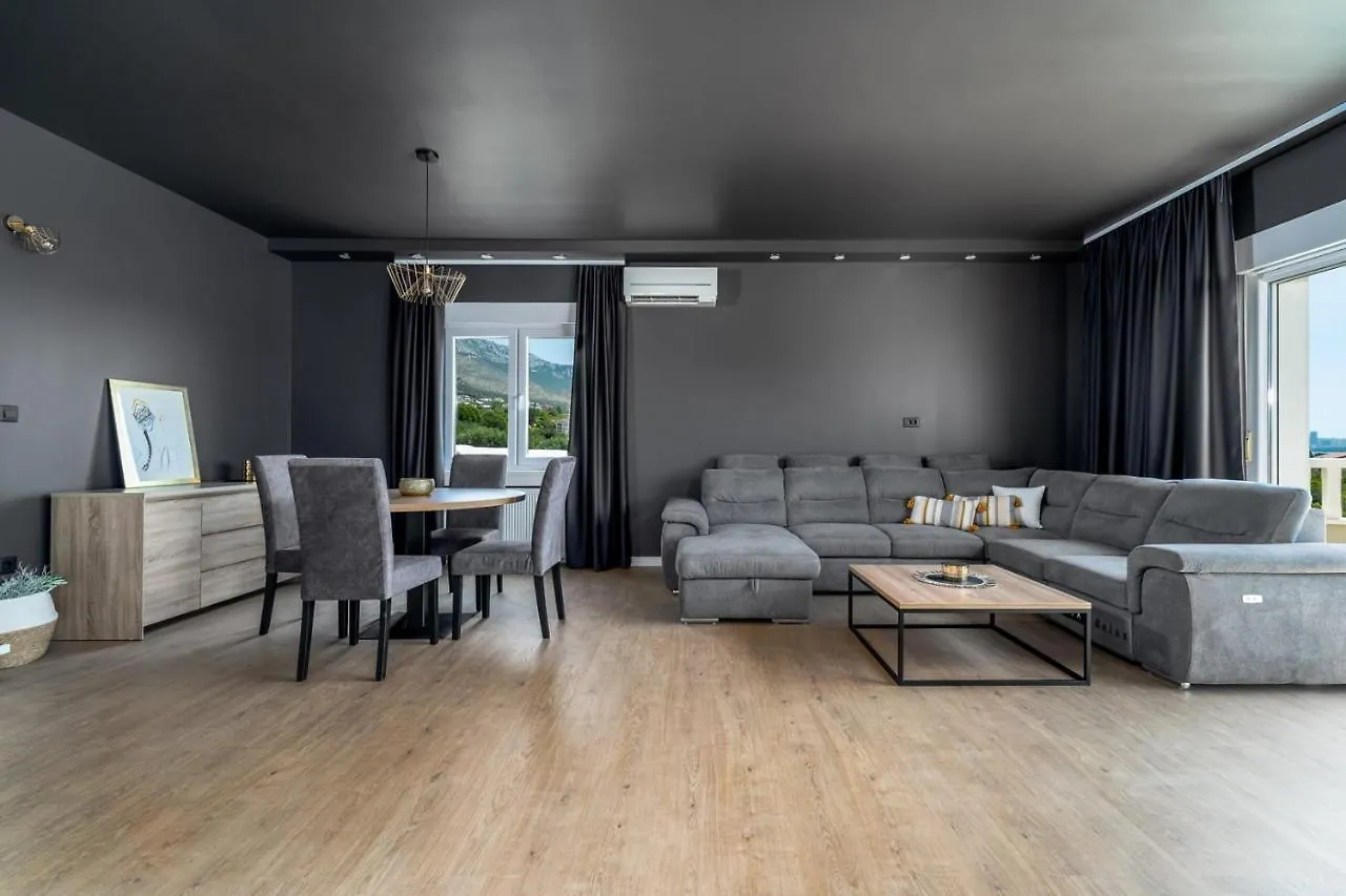 Kaštela Villa Marisa With 51Sqm Pool, 5 Bedrooms, Gym