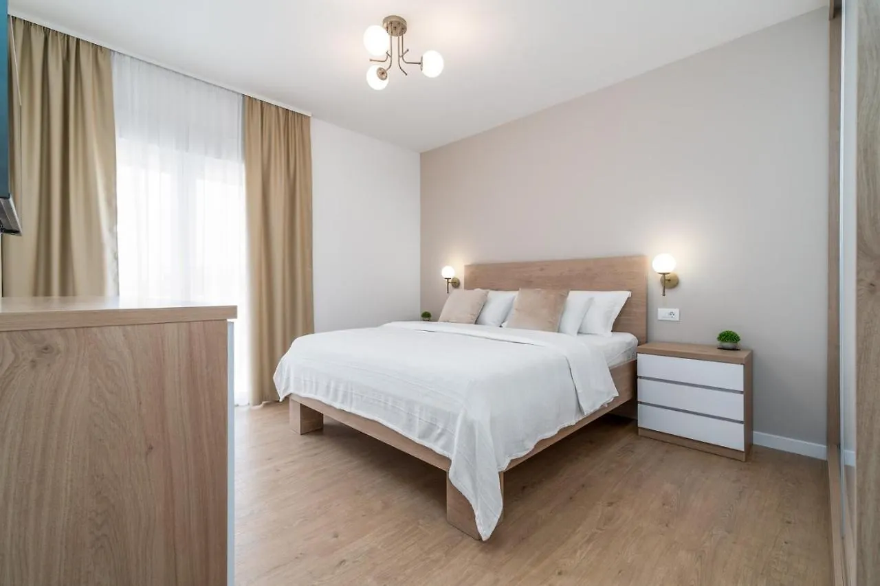 Villa Marisa With 51Sqm Pool, 5 Bedrooms, Gym Kastela 0*,  Croatia